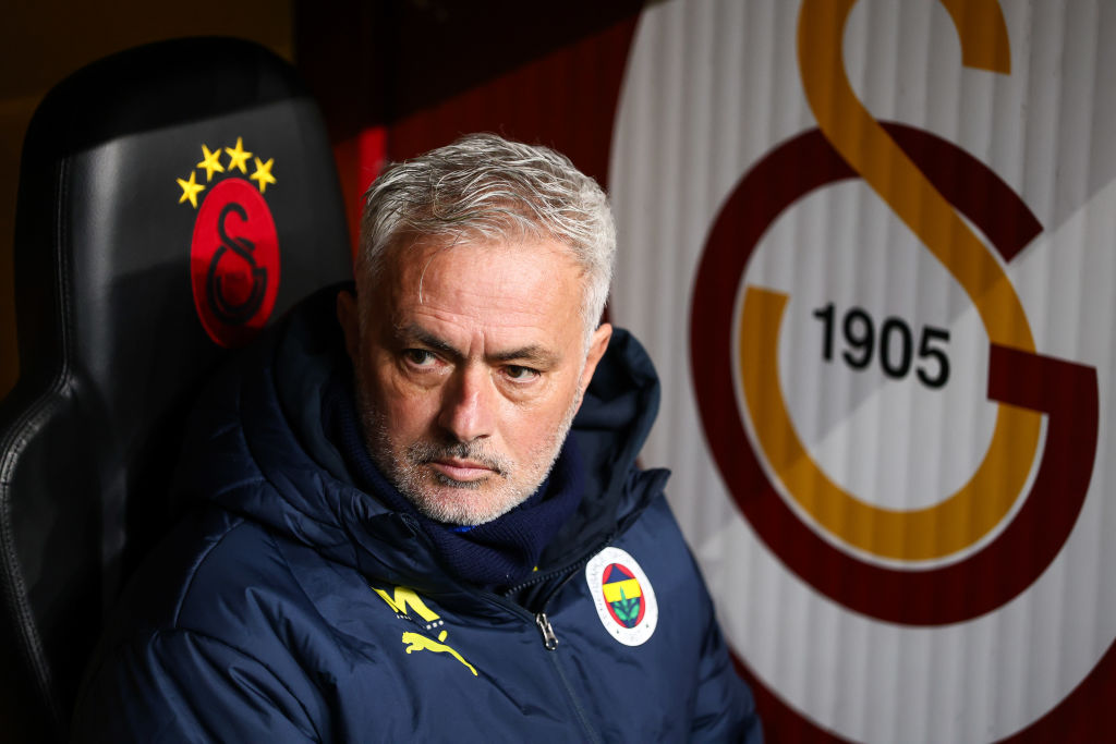 Galatasaray denuncia a Mourinho por racismo