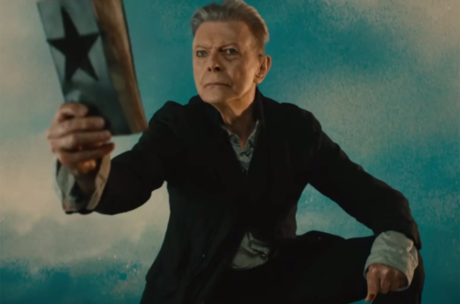 "Lazarus": La canción con la que David Bowie se despidió de este plano