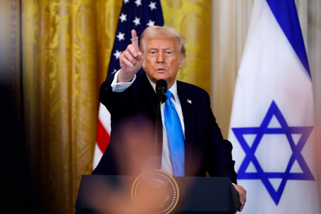 Dice Trump que Estados Unidos "tomará" el control de la Franja de Gaza