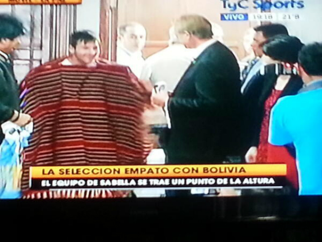 messi-poncho-2