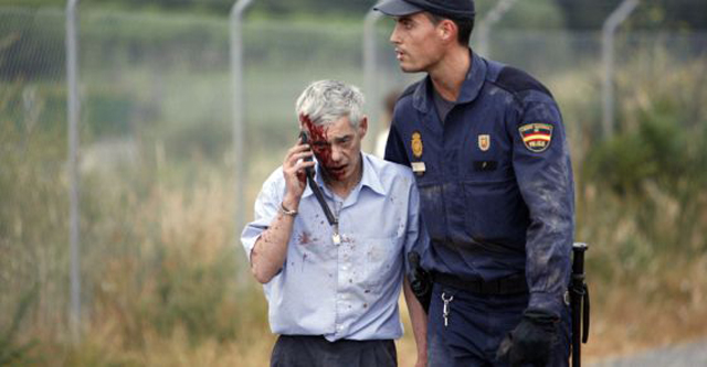 maquinista hablaba por telefono