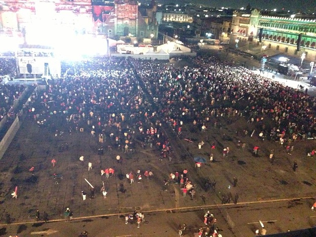 Pocas veces se ve un Zócalo tan vacío en el Grito de Independencia