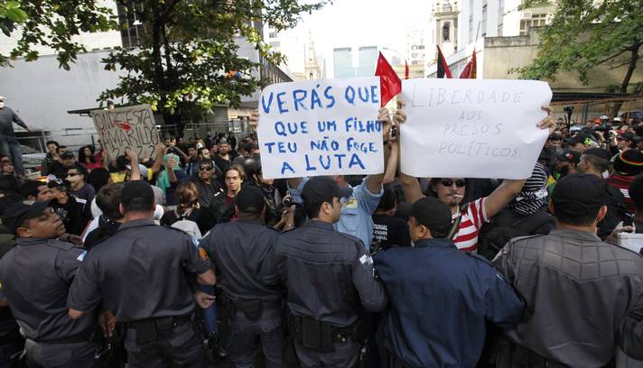 manifestaciones brasil 13