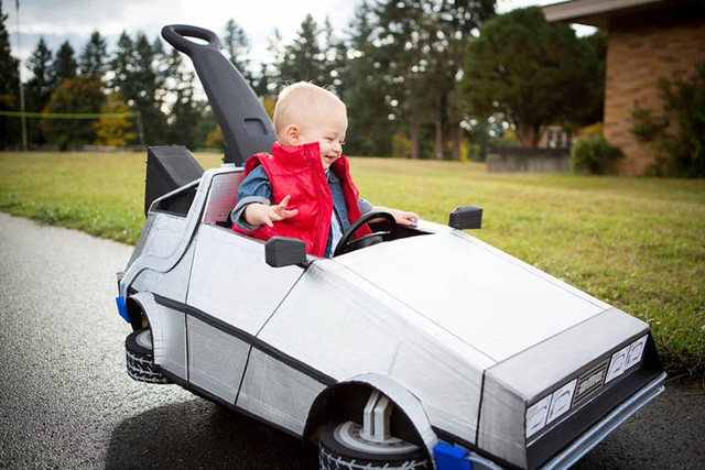 Carrito Delorean