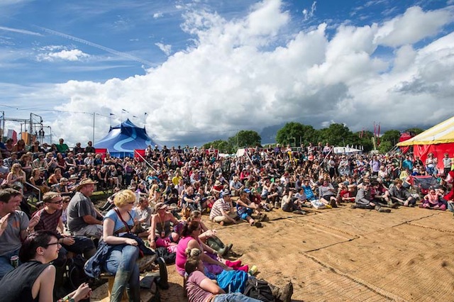 2014-06-28-15-57-19-Glastonbury-Festival-2014-Charles-Gervais-2