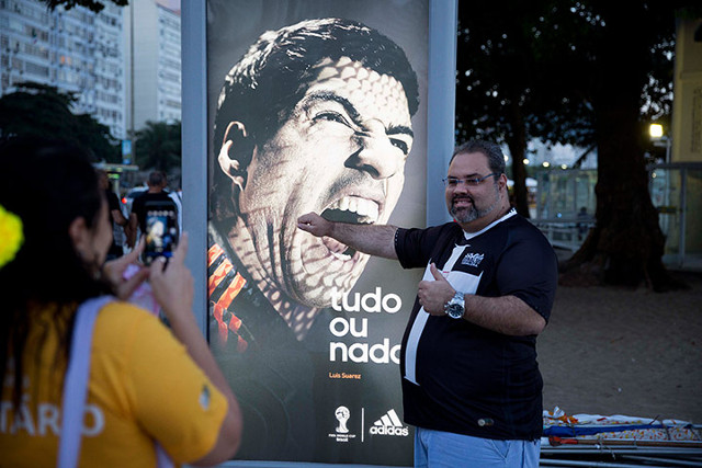 Luis-Suarez-advert-010