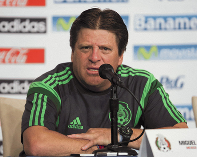 Miguel-Herrera-Conferencia