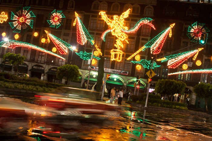 zocalo luces 15 sep1