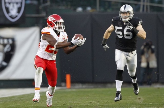 jamaal-charles-vs-oakland-raiders