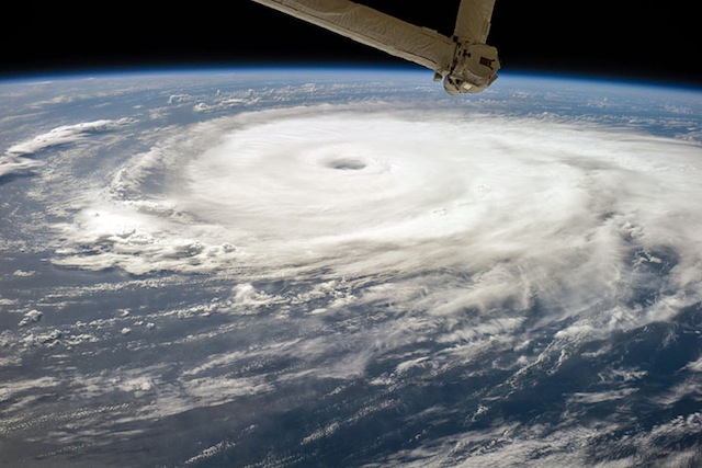 2014hurricaneedouard_ISS041-E-10455_lrg