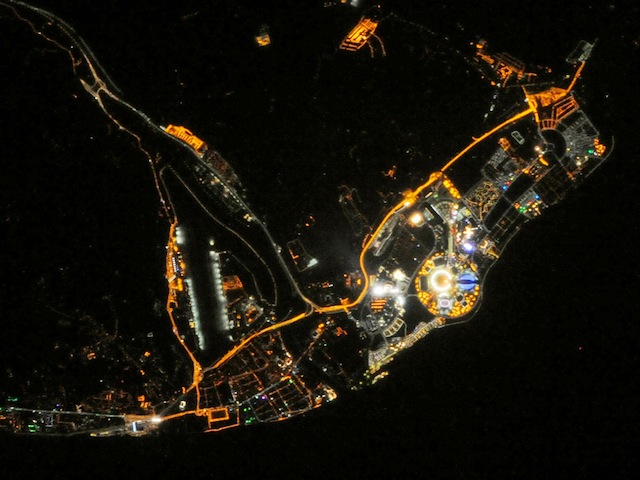 2014sochi_ISS038-E-042992_lrg