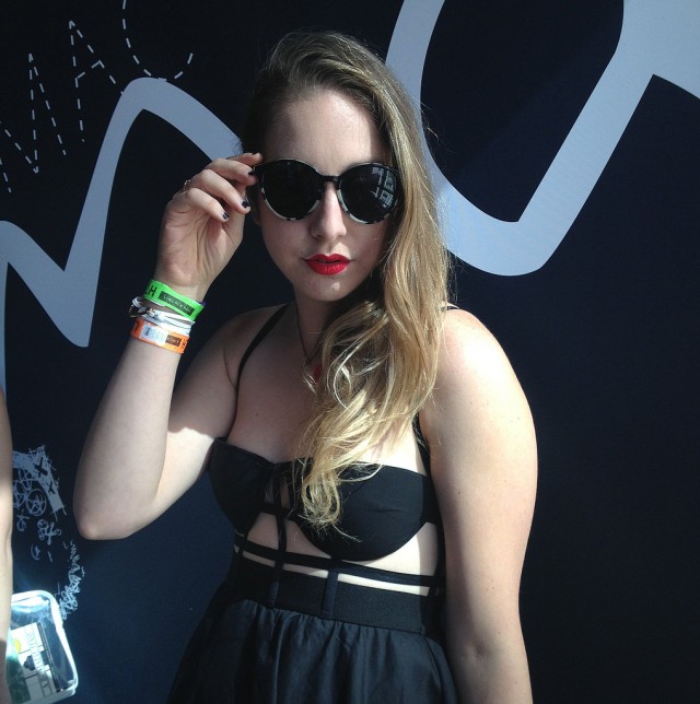 Este-band-Haim-stopped-MAC-Cosmetics-celebration-during