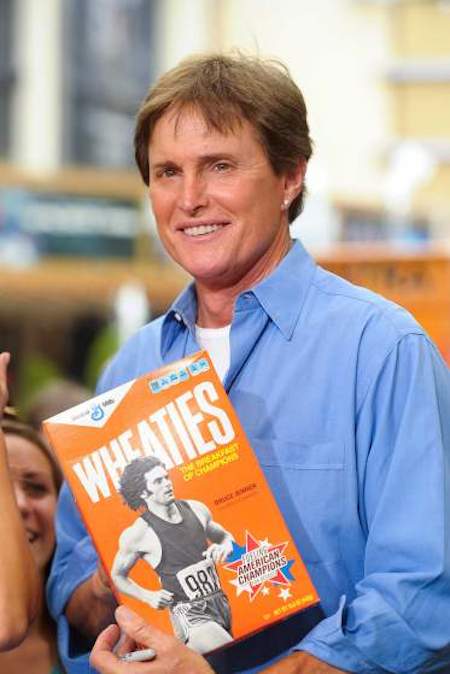 Bruce Jenner On "Extra"