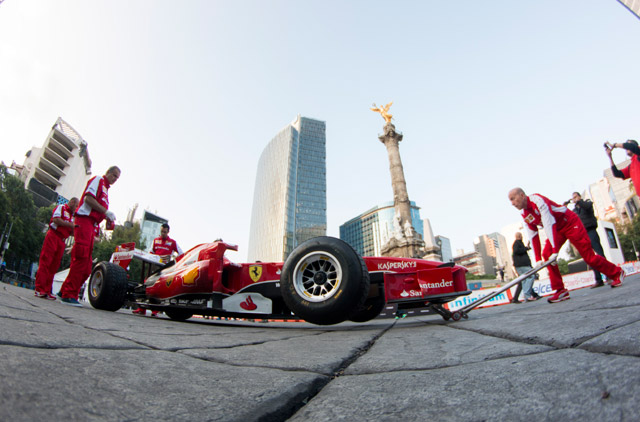 Scuderia-Ferrari-Reforma-F1-Gran-Premio-de-Mexico-7