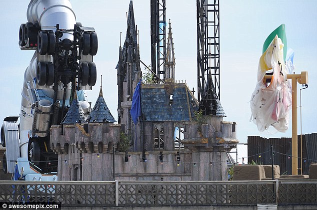 banksy dismaland