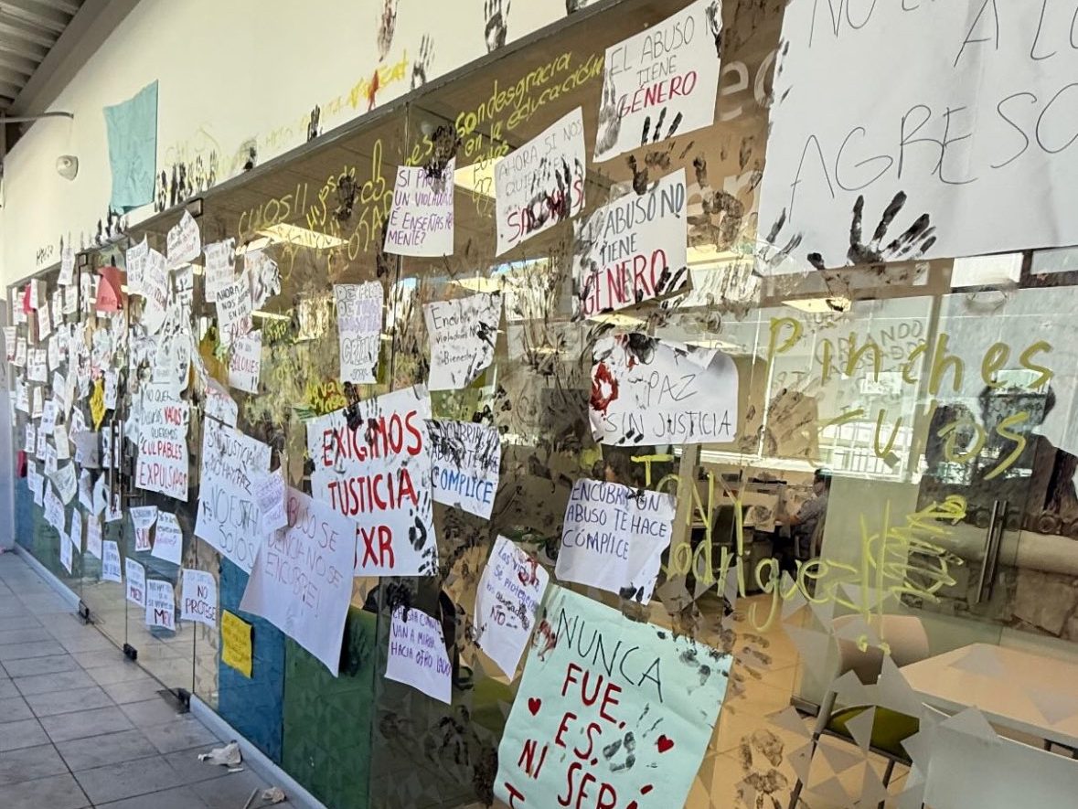 Protesta estudiantes TecMilenio Las Torres