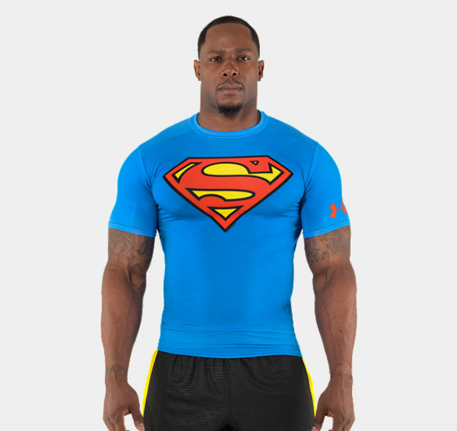 Ocho El extraño de nuevo Las camisetas Under Armour de superhéroes | Sopitas.com