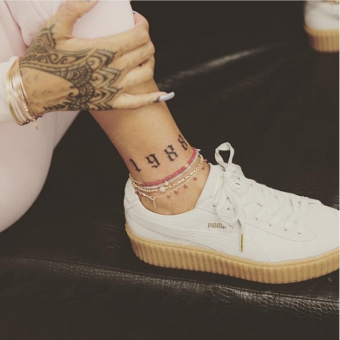 Rihanna presume su nuevo tatuaje | Sopitas.com