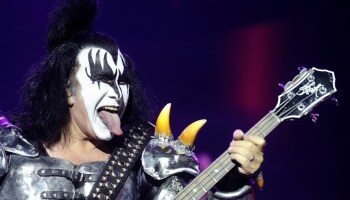 Recordemos el día que KISS visitó un orfanato de Atizapán de Zaragoza