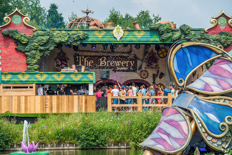 Tomorrowland--2016-Dia-2-3