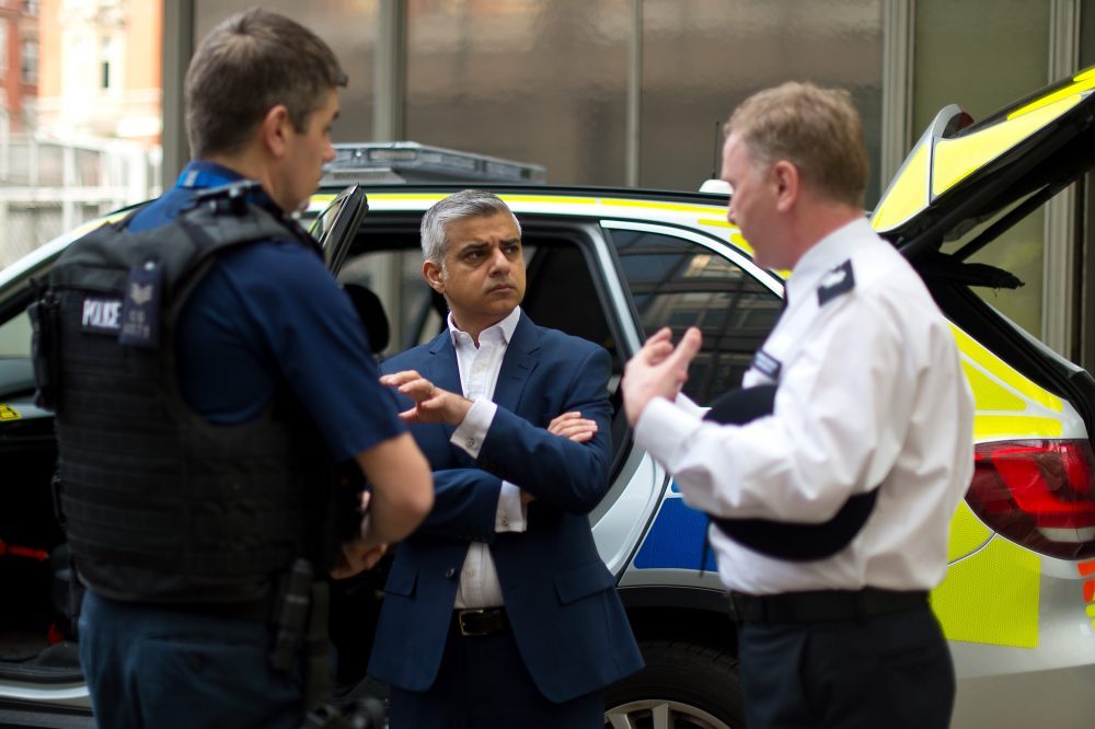 policia-londres-scotland-yard