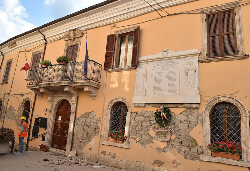 así quedaron las zonas afectadas de Italia tras el terremoto de 6.2 grados