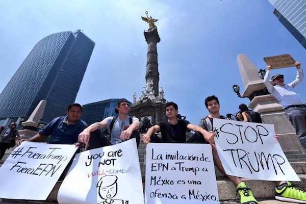 visita-trump-mexico-protesta-1