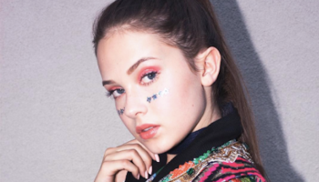 Actriz y cantante Cailee Spaeny