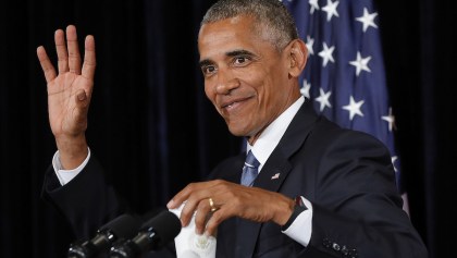 Barack Obama señala que el candidato Donald Trump "tiene ideas completamente locas"