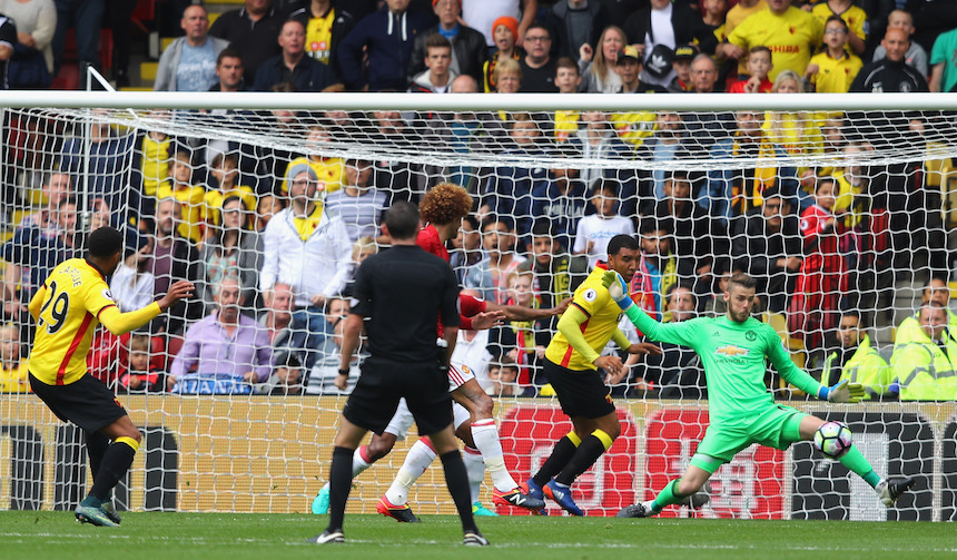 Etienne Capoue aprovechó un error de la defensiva para marcar el primero del partido 