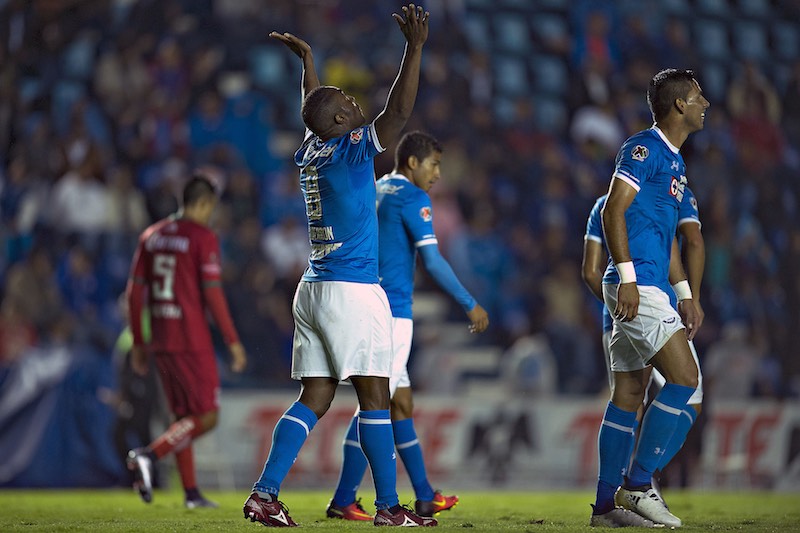 Guerrón Alzando brazos