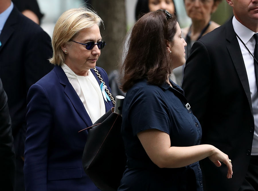 Hillary Clinton sufre malestar durante homenaje a víctimas del 9/11