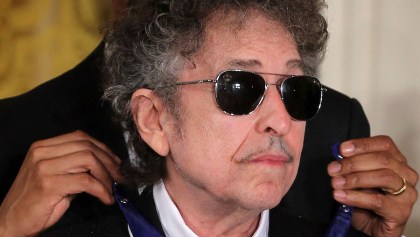 Bob Dylan irá a la ceremonia del Premio Nobel de Literatura... en caso que pueda