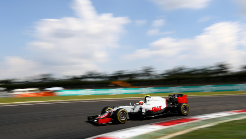 Esteban Gutiérrez volvió a tener una carrera para el olvido 