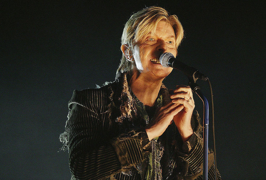 Colaboradores de David Bowie anuncian gira.