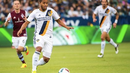 Giovani dos Santos falló un penal en la derrota de su equipo