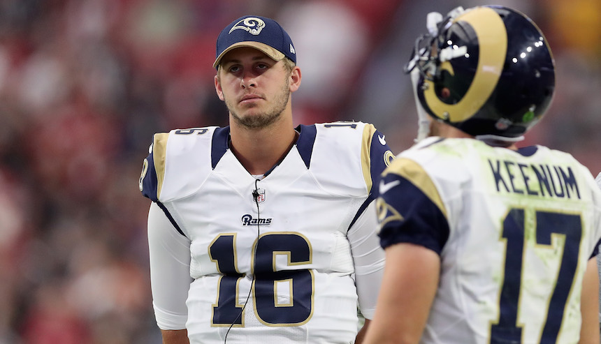 Jared Goff y Case Keenum pelean la titularidad con los Rams 