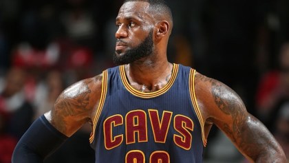 Lebron James enojado con Cleveland Cavaliers