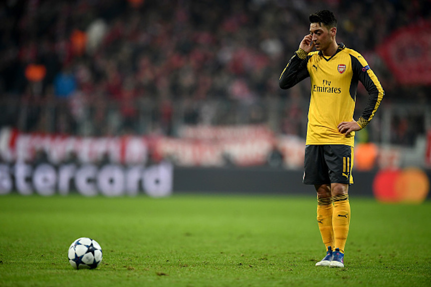 FC Bayern Muenchen v Arsenal FC - UEFA Champions League Round of 16: First Leg