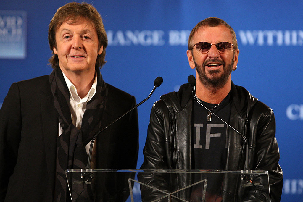 Ringo Starr y Paul McCartney se reúnen en el estudio.