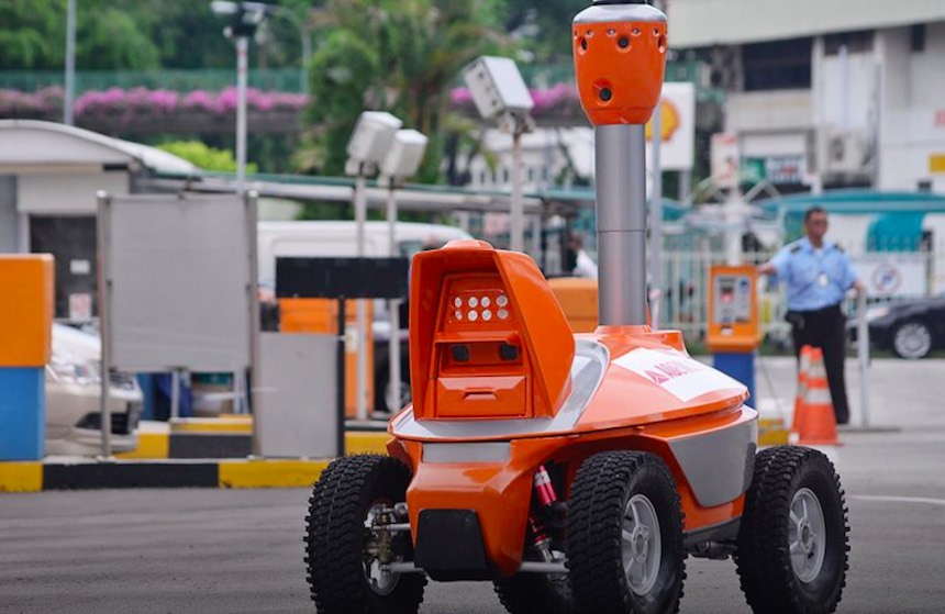 Robot de seguridad en Singapur