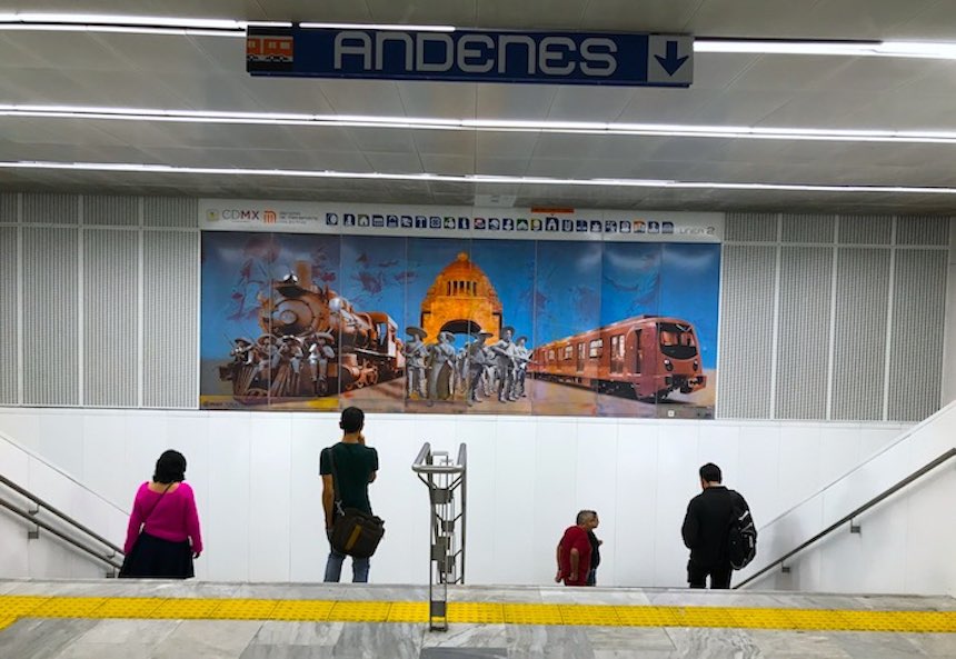 Vagando - Frontón de México en el metro