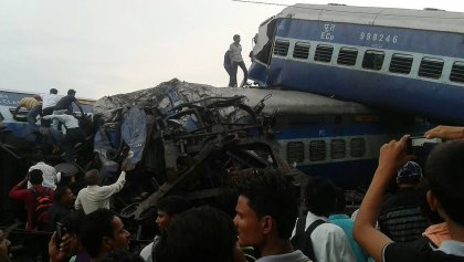 tren descarrilado en India