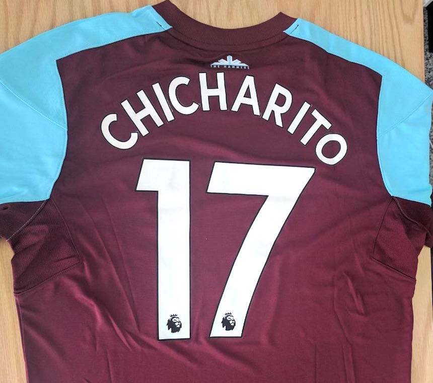 Listo para 'El Tráfico': Chicharito presenta camiseta especial