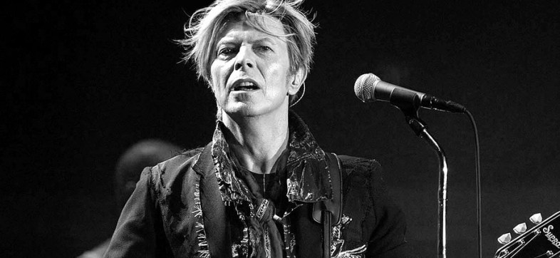 "Heroes", la canción de Bowie cumple 40 años y hoy no puede ser más perfecta