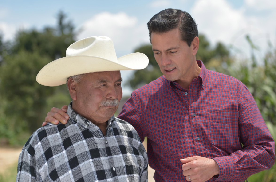 publicidad oficial con Peña Nieto