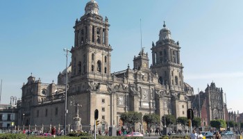 Catedral Metropolitana , Ciudad de México, Zócalo