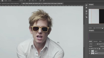 Spoon rinde un tributo a sus fans en el video de ‘Do I Have To Talk You Into It’