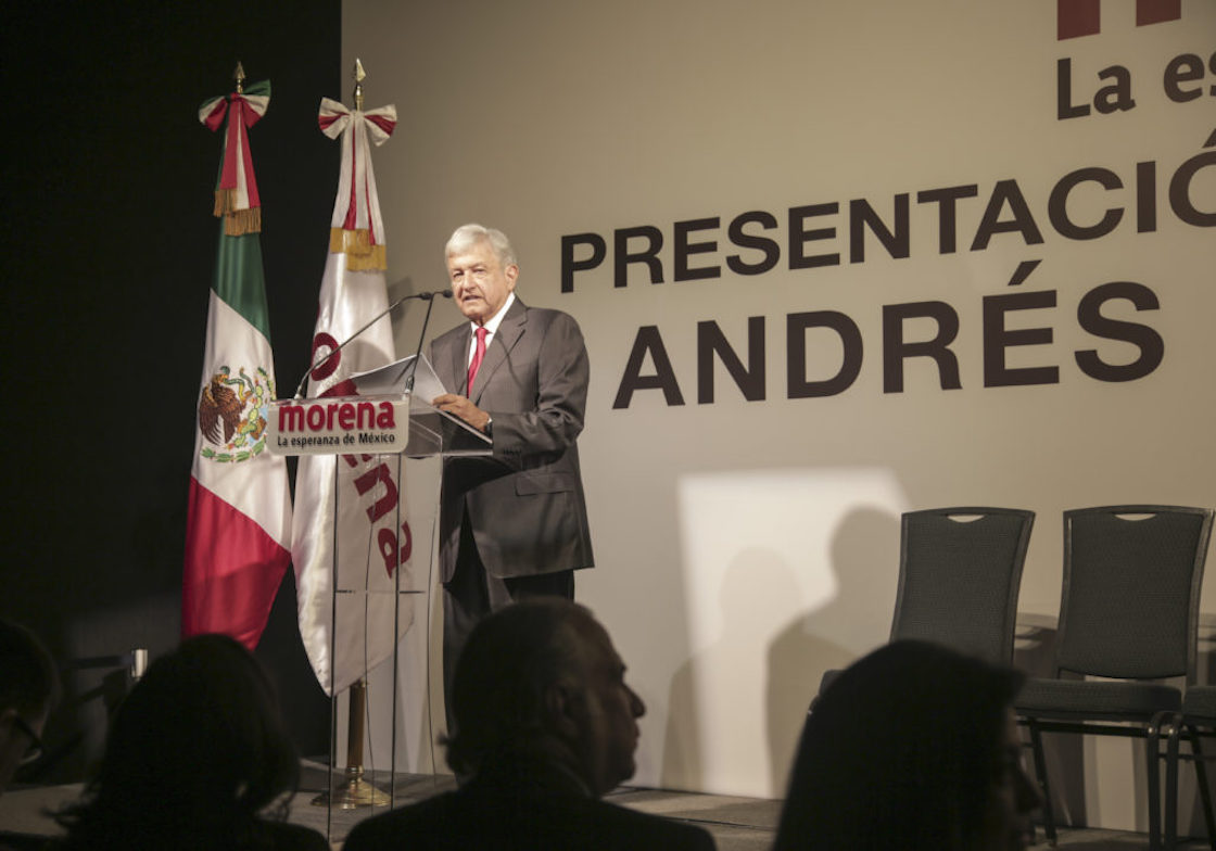 Andrés Manuel López Obrador presenta su posible gabinete en caso de ganar las elecciones