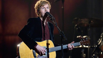 Ver a Beck cantando “Up All Night” en el show de Jimmy Fallon es todo lo que necesitas hoy